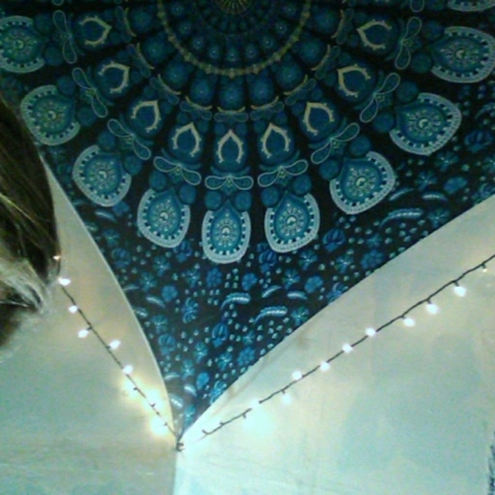 Meet your Posher, Avery